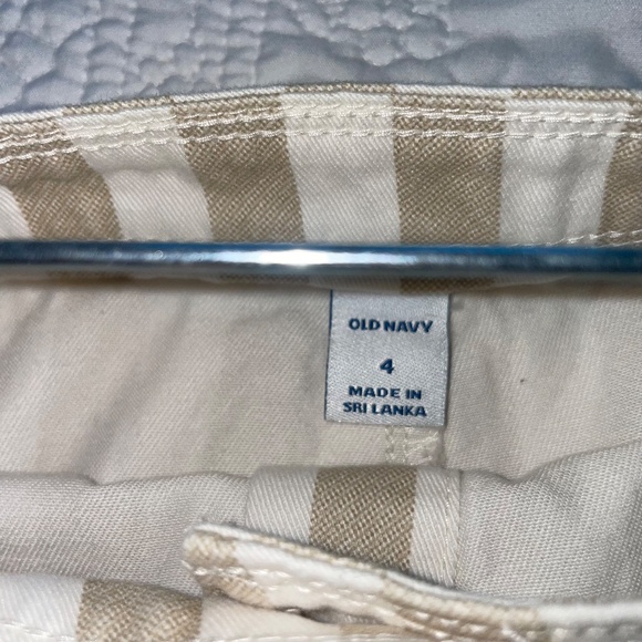 Old Navy White and Tan Striped Button Down Mini Skirt - Picture 3 of 3